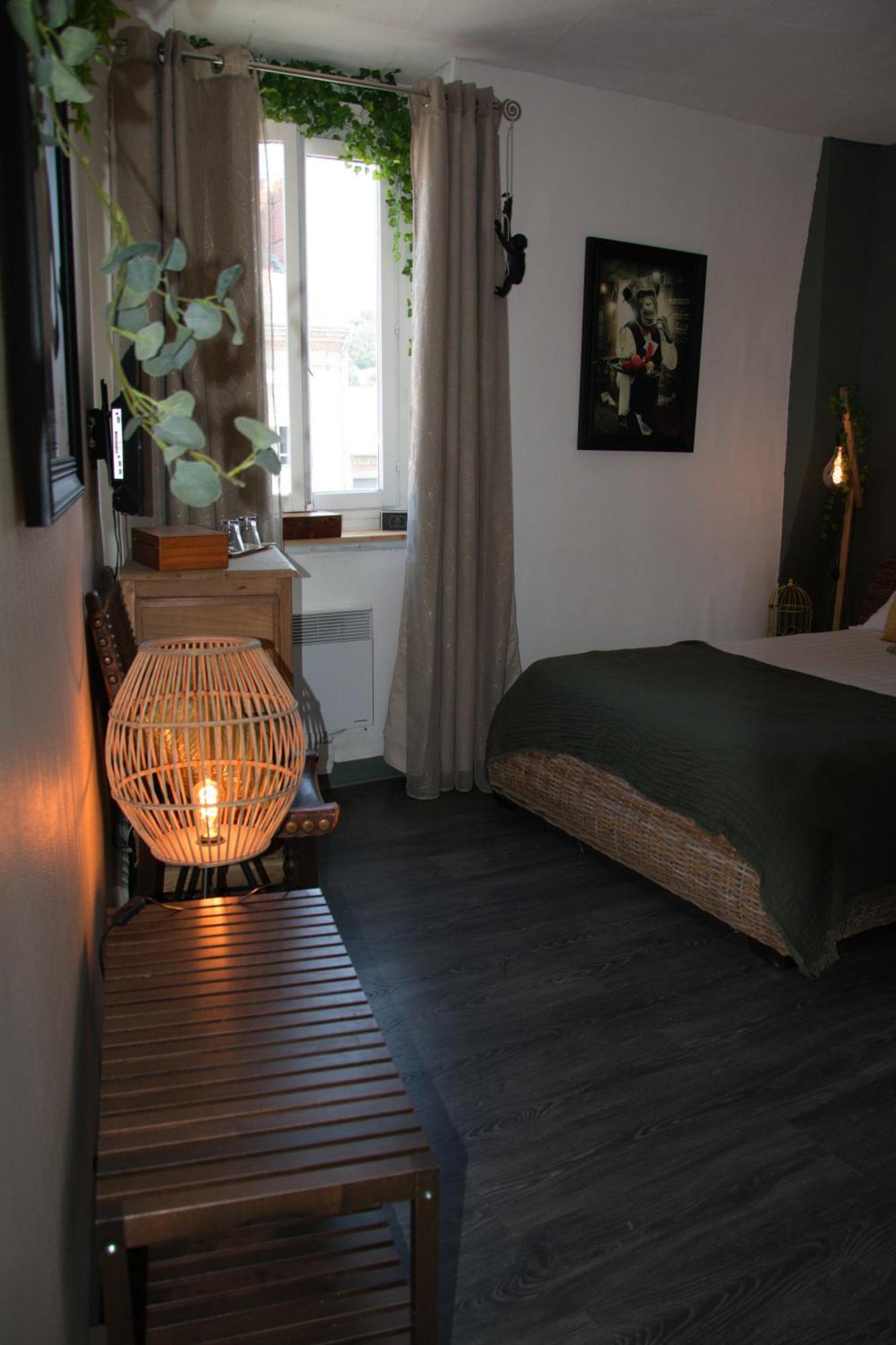 Double Room Private Bathroom